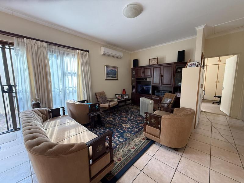 2 Bedroom Property for Sale in Tafelzicht Western Cape